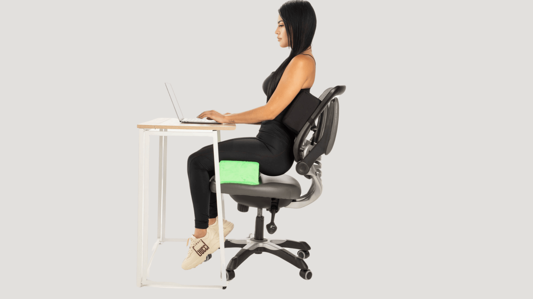 Bombshell Booty Pillow: Your Ultimate BBL Recovery Companion - Bombshell Booty Pillow
